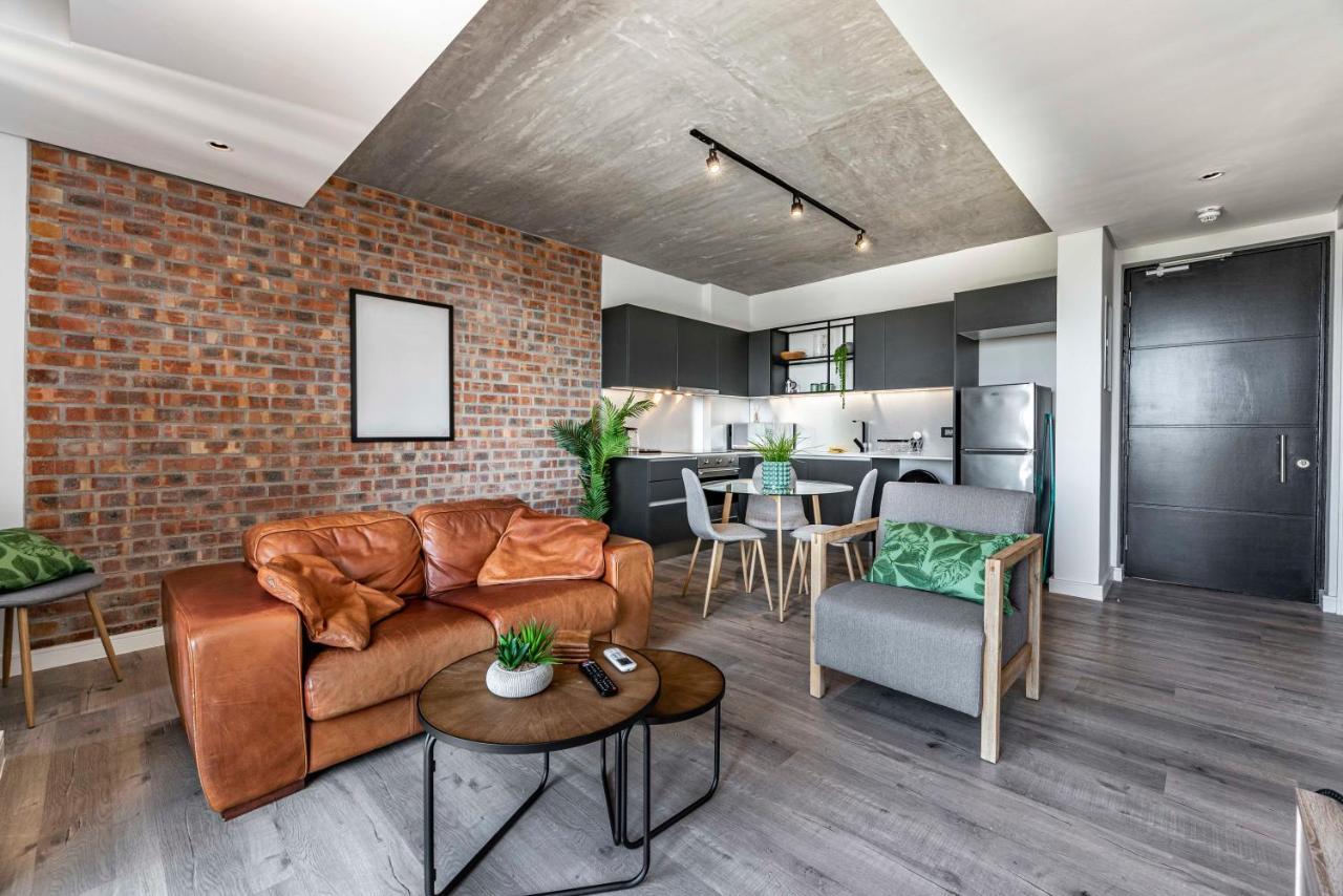 504 The Signature, De Waterkant Apartment *